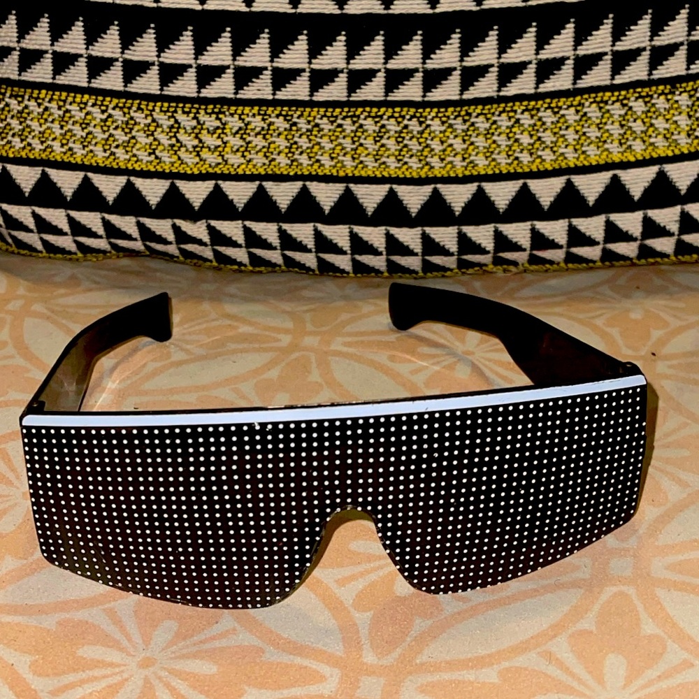 Polkadot, sunglasses